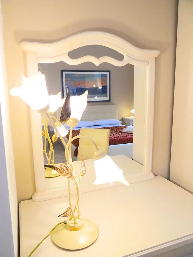 Palazzo Artale Holiday Homes Palermo Apartment